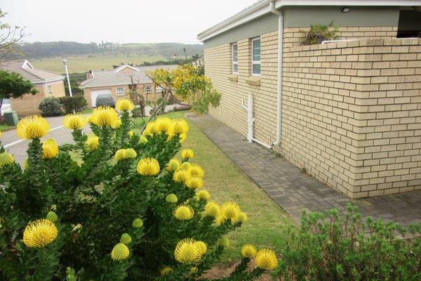 Exclusive Mandate.  Welcome to Groenkloof Retirement Village in Reebok, nestled in the heart of the Mossel Bay municipal area. This ...