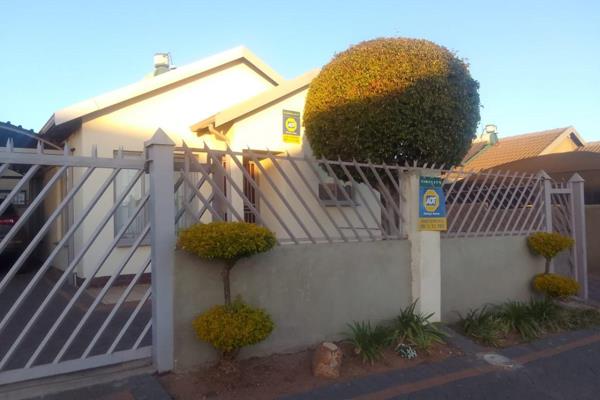 This beautiful house in a good area of Soshanguve comes with 2 bedrooms , open plan kitchen that connects to the lounge ,1 bathroom ...