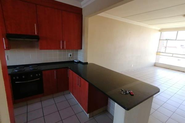 RORAIMA COURT - APARTMENT

2 Fully Tiled Bedrooms with built in Cupboards,
1 Bathroom ...