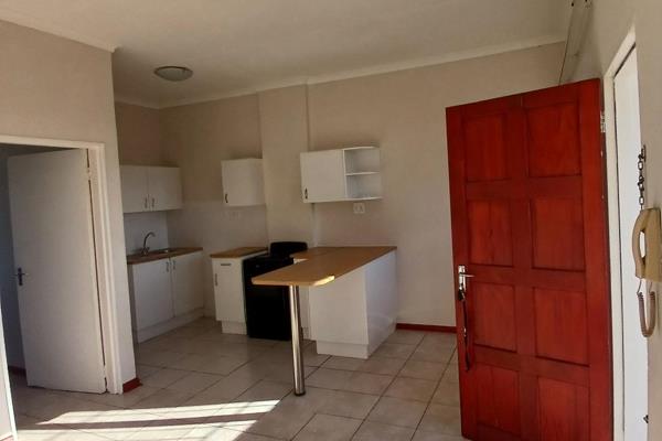 Secure block of flats located in Goodwood, Vasco Estate, just off Murray Street. It is ...