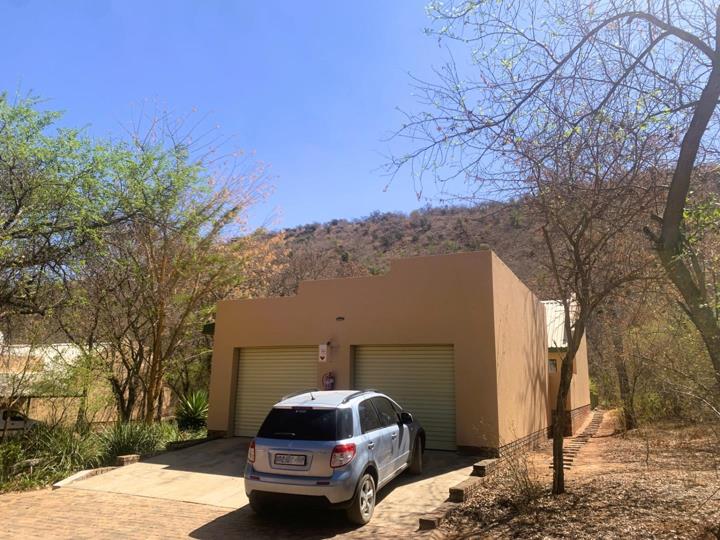2 Bedroom House for sale in Modimolle Rural - P24-114905727