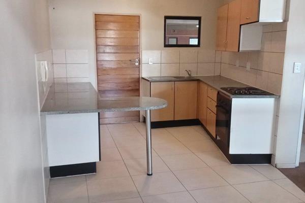 This modern Upstairs Apartment offers:
•	Kitchen with granite tops with breakfast nook ...