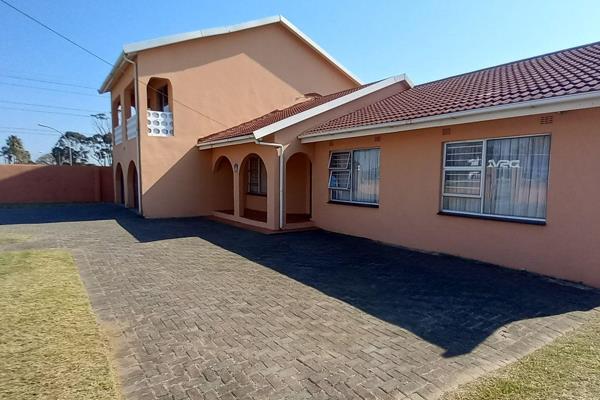 This large family home is situated in Jan Smuts Avenue. The house is very neat and well ...