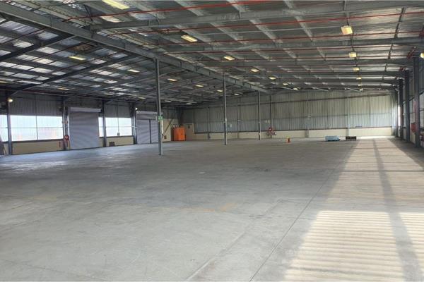 3 COEGA ROAD | COEGA | 2386m2 A-GRADE WAREHOUSE
This 2386m2 A-grade warehouse is ...