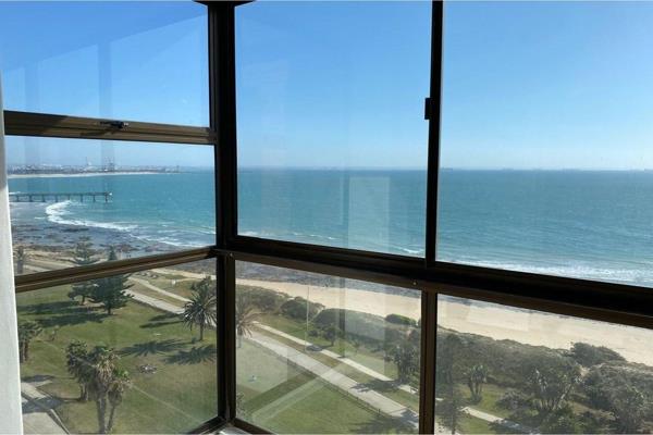 Nestled up high and on the 10th Floor, you will find this beauty!!
Light, white and ...