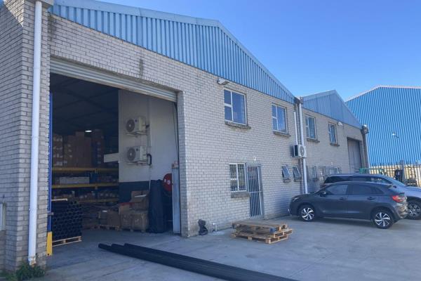 Warehouse measuring approximately 258 sqm available to let in Saxenburg Park, Blackheath ...