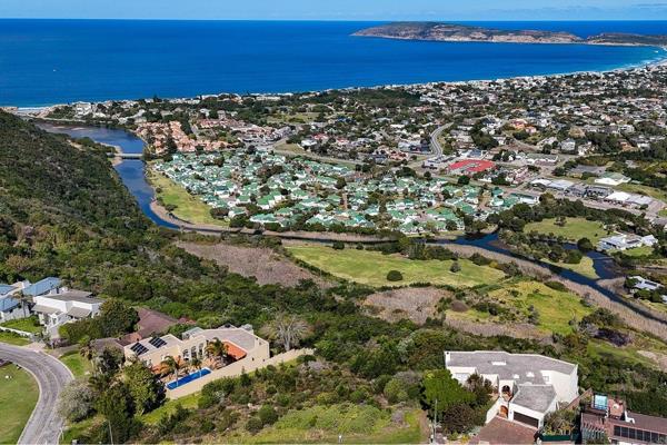 Discover an exceptional investment in the prestigious Cutty Sark suburb of Plettenberg Bay, offering unparalleled ocean views across ...