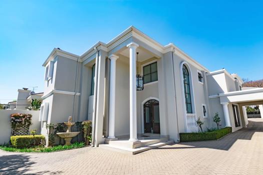 4 Bedroom Townhouse for sale in Bryanston