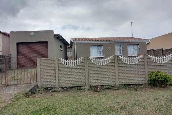 ID properties presents this neat home situated in Mdantsane nu11a. Yard is very spacious. It consists of 2 bedrooms, a kitchen and a ...