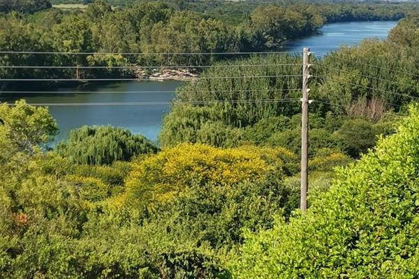 Discover the charm of this beautiful Knysna Log Cabin, nestled in the picturesque town of Vaaloewer, and enjoy a breathtaking full view ...