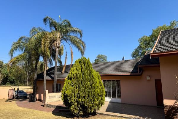 4-Bedroom Home in Lynnwood Glen, Pretoria

This well-maintained home features 4 spacious bedrooms, including a main bedroom with an ...