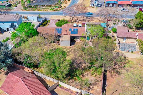 Location: High-Visibility Position on Witkoppen Road
Overview:
This exceptional ...