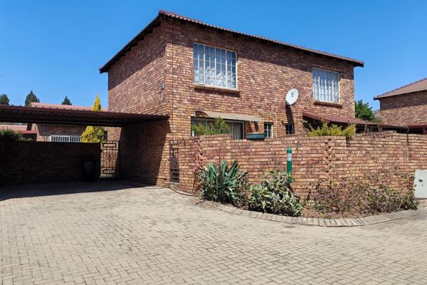 Discover your dream home with this stunning two-bedroom, one-bathroom duplex in the highly sought-after Wilgeheuwel neighborhood ...