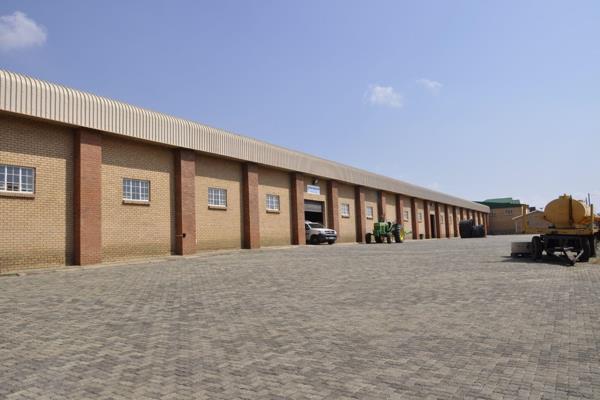 Description
  Property Overview:
- Land Size: 1440 sqm  
- Workshop Size: 745 sqm  
- Office Space included  
- Roof Height: 5m  
- ...