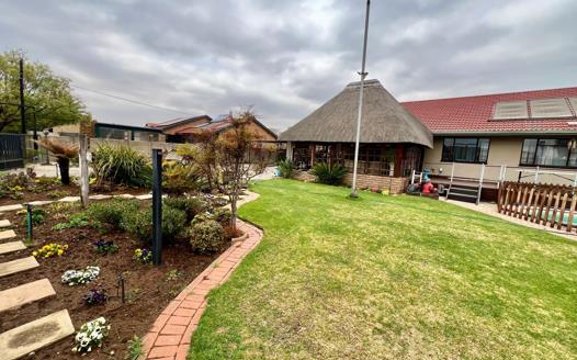 4 Bedroom House for sale in Vaalpark