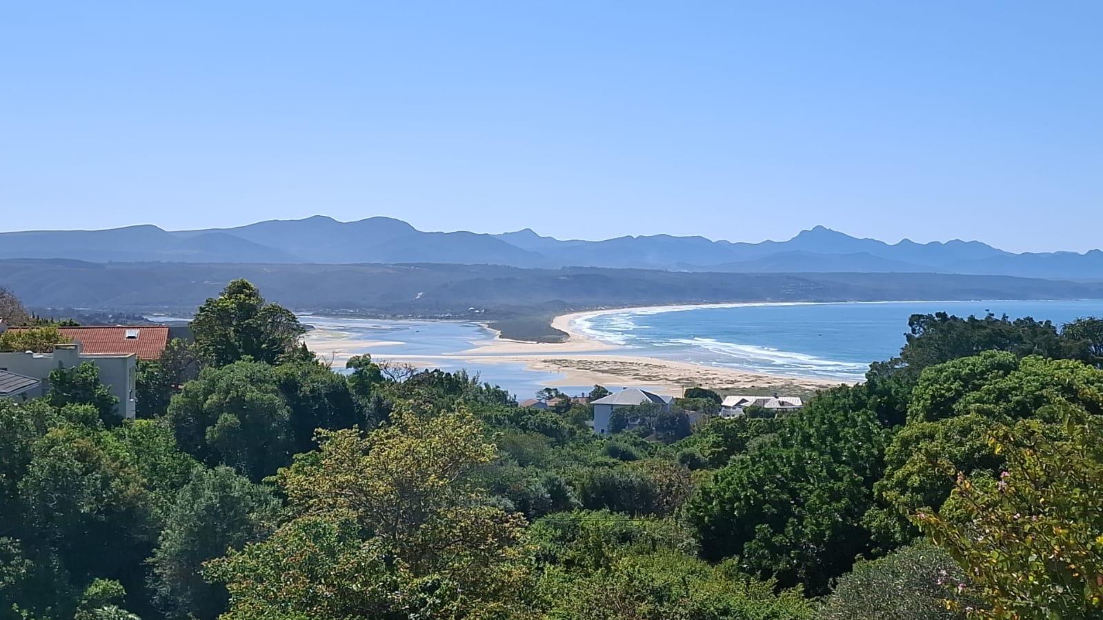 Photo of 6 Bedroom House to rent in Plettenberg Bay Central