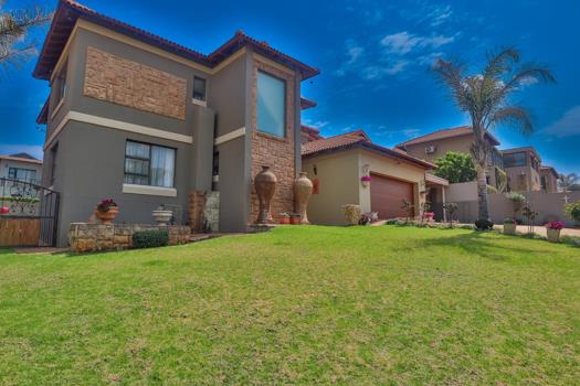 4 Bedroom House for sale in Birdwood Estate