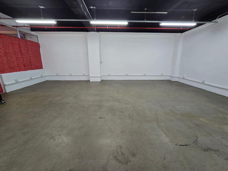 Listing number: P24-114914741, Image number: 1, Ideal 64m² Retail Unit to Let in Grangetown, Verulam – Secure and Well-Located!