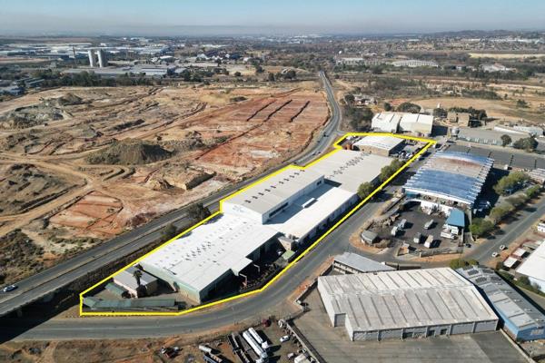 Warehouse, Whitworth Road, For sale R127m

Floor Area 12 732 m2 @ R9 975 per m2 = R127m ...