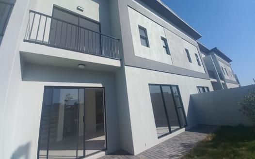 3 Bedroom Townhouse for sale in Sandown