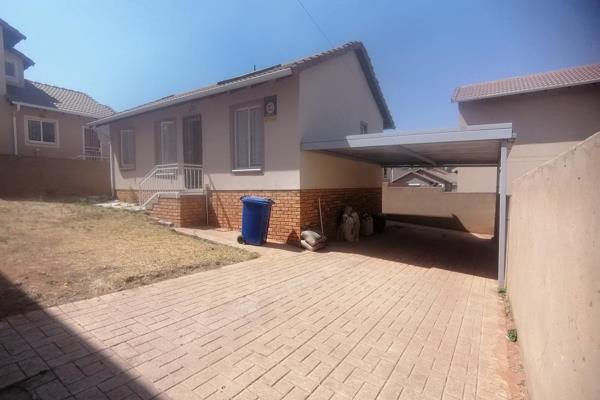 Modern and neat 3-bedroom house with separate bath &amp; toilet in a tight secured complex

This property offers modern and neat open ...