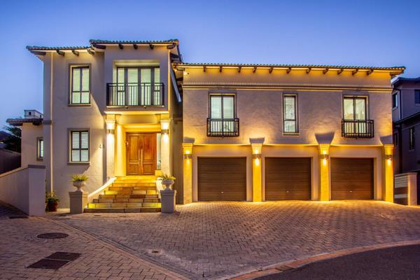 Welcome to your future sanctuary nestled in the heart of Durbanville, where luxury meets comfort and security. This property is not ...