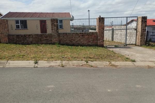 Sizwe Mlungwana Properties presents to you this beautiful home in NU16, close to all amenities. 

The house is in a safe and tranquil ...