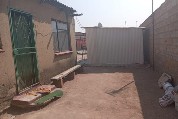 Stunning free-standing house for Sale in Kaalfontein area, Midrand.

This is a bargain...!!!

This is a modern property, suitable ...