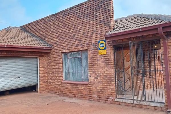 Welcome to this 3-bedroom, 2-bathroom home located at Soshanguve East. This property features a spacious kitchen and a comfortable ...