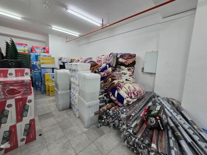 Listing number: P24-114919967, Image number: 3, 51m² Retail Unit to Let in Grangetown, Verulam