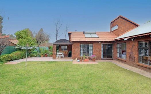 3 Bedroom House for sale in Marais Steyn Park