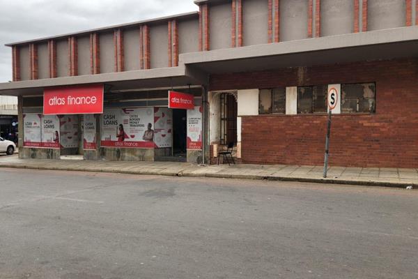 573m&#178; RETAIL FOR SALE IN RUSTENBURG CENTRAL 

Prime Location: Located in a highly sought-after area with excellent visibility and ...