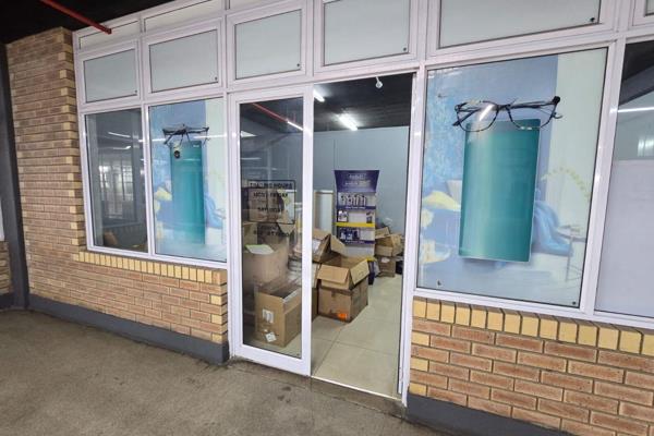 This 61m&#178; retail unit in Grangetown, Verulam, is a perfect space for a growing business. Featuring a prepaid electricity meter and ...