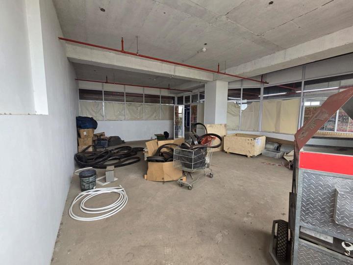 Listing number: P24-114920369, Image number: 3, Secure 64m² Shop to Let in Thriving Grangetown, Verulam
