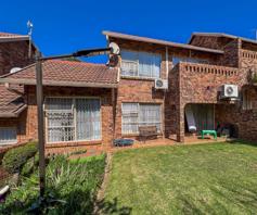 Townhouse for sale in Glenvista