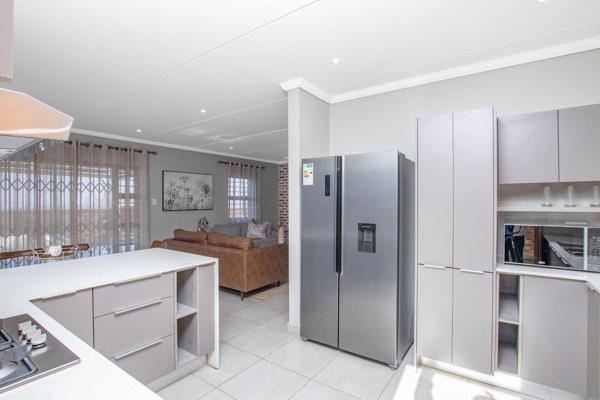 Stunning 3-Bedroom Double Storey Home

Welcome to your dream home! This beautifully designed double-storey residence is a perfect ...