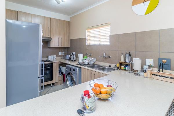 This beautifully renovated 2-bedroom, 1-bathroom unit offers modern living with an open-plan kitchen that features brand-new counter ...