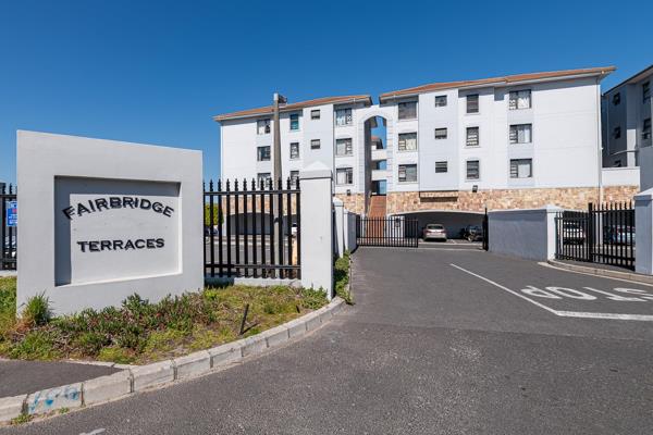 This neat and spacious first floor apartment is located within walking distance from Brackenfell CBD, very close to public transport ...