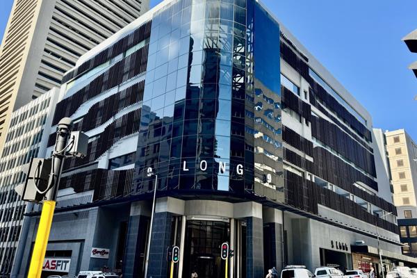 9 Long Street has an entire floor of commercial office space available To Let.

The 2nd floor is currently configured for a call centre, and the entire office space boasts a spacious open-plan layout. It also includes enclosed ...