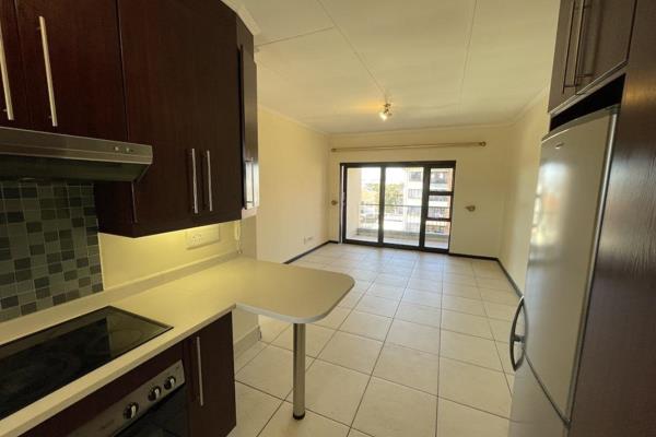 Nestled in a well-established and sought-after secure complex, this modern apartment offers comfortable living and contemporary style. ...