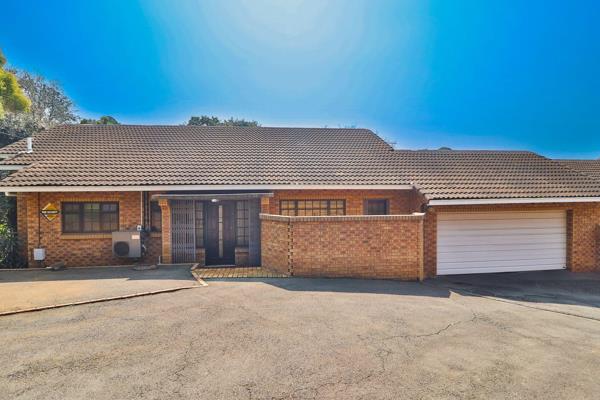 Luxurious 3-Bedroom Home for Sale in Exclusive Complex

Price: R1 745 000

Location: Wembley 

Property Highlights:

Double Garage: ...