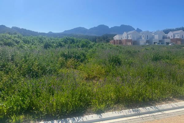 Secure estate living in the heart of the Stellenbosch Winelands.  While Stock scarcity ...