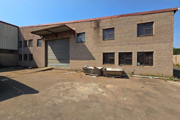 2,690m&#178; Warehouse to Let in Canelands, Verulam

This expansive 2,690m&#178; warehouse, situated in the industrial hub of ...