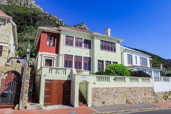 This majestic mansion with an uninterrupted sea view has been in the same family for almost a century.

The home was built to the ...