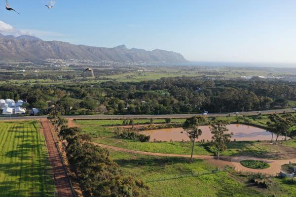 Discover the epitome of fine country living at Mount Rhodes Estate, a boutique development offering 12 expansive plots, each zoned for ...