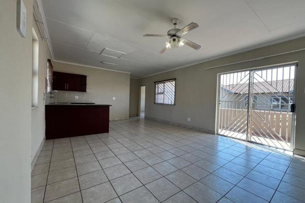 This comfortable and spacious 2 bedroom Townhouse with open plan kitchen , dining room ...