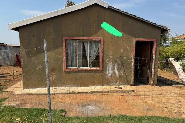 This house is for sale and situated in a very quiet area of soshanguve south ext 6 and it is good for business like rooms since it is ...