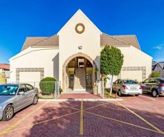 Apartment / Flat for sale in Gordons Bay Central