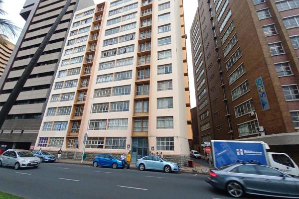 Rawson Durban City presents this spacious 1-bedroom apartment, boasting stunning Harbour ...