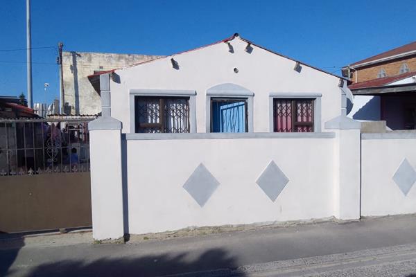 For Sale: Charming Two-Bedroom Home in Mandela Park, Khayelitsha

Discover this delightful family home located in the heart of Mandela ...